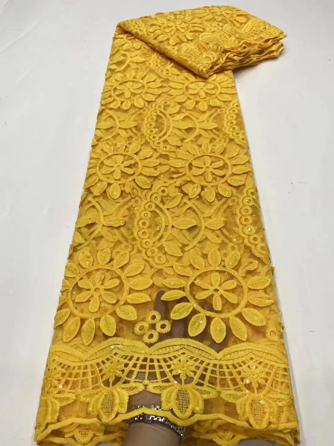 High Quality Sequins Lace Fabrics 2021 Latest African Sequence Lace Fabric For Bridal Lace Nigerian Net Tulle Lace
High Quality Sequins Lace Fabrics 2021 Latest African Sequence Lace Fabric For Bridal Lace Nigerian Net Tulle Lace