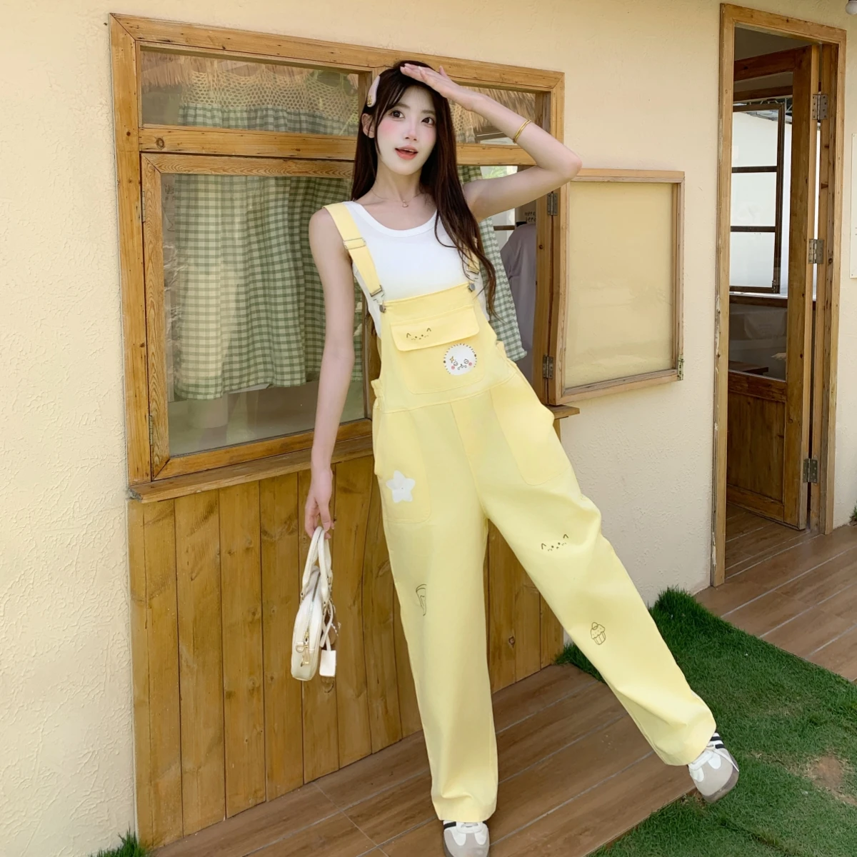 Лето 2025 г., новая корейская версия, милая прямая рабочая одежда для девочек, свободные джинсовые комбинезоны, широкие брюки для девочек, желтые
Лето 2025 г., новая корейская версия, милая прямая рабочая одежда для девочек, свободные джинсовые комбинезоны, широкие брюки для девочек, желтые