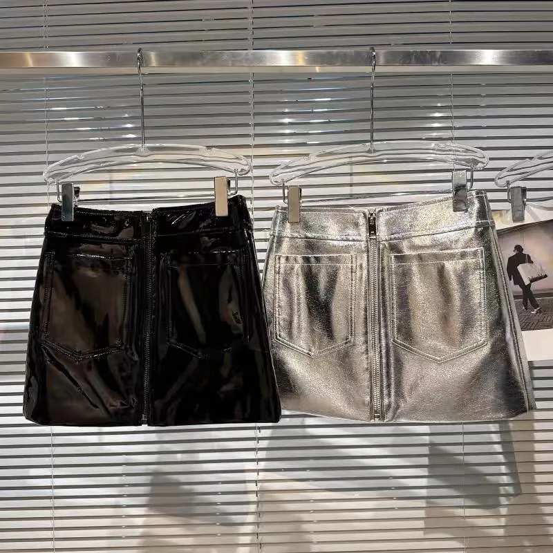 2023 Autumn 3-15 baby Girls PU Leather Skirt teen Elastic Waist Large Pocket Bright Lacquer Leather Zipper Wrap Hip Short Skirts
2023 Autumn 3-15 baby Girls PU Leather Skirt teen Elastic Waist Large Pocket Bright Lacquer Leather Zipper Wrap Hip Short Skirts