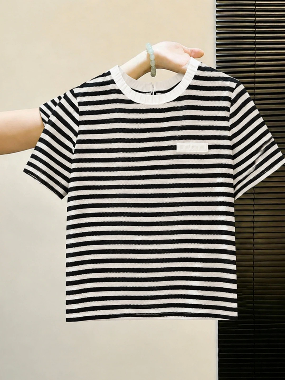 Korean Commuter Style round Neck Striped Color Block T-Shirt Short Sleeve Loose Women's Top Skin-friendly Summer Fashion
Korean Commuter Style round Neck Striped Color Block T-Shirt Short Sleeve Loose Women's Top Skin-friendly Summer Fashion