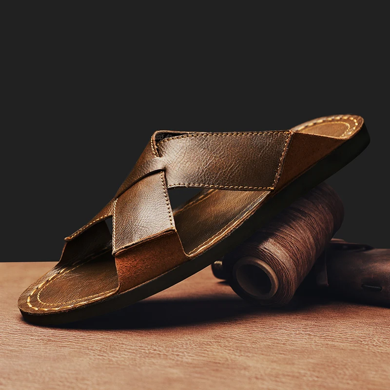 Мужские сандалии на плоской подошве, удобные нескользящие пляжные тапочки, модная повседневная мужская обувь
Мужские сандалии на плоской подошве, удобные нескользящие пляжные тапочки, модная повседневная мужская обувь