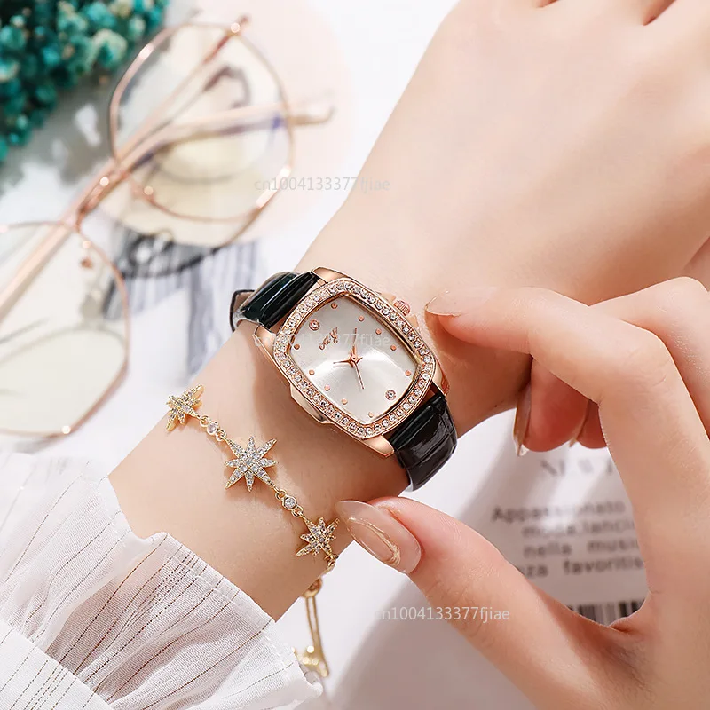 Women Vintage Watches Casual Leather Belt Watch Simple Ladies Small Dial Quartz Wristwatches Luxury Clock Wrist Reloj Mujer
Women Vintage Watches Casual Leather Belt Watch Simple Ladies Small Dial Quartz Wristwatches Luxury Clock Wrist Reloj Mujer