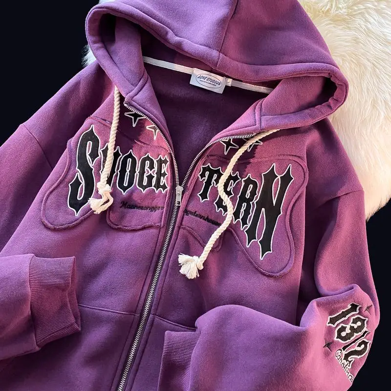 Y2K High Quality Letter Embroidered Hooded Jacket Women Patchwork Fashion Versatile Cotton Jacket 2023 New Purple Zipper Jacket
Y2K High Quality Letter Embroidered Hooded Jacket Women Patchwork Fashion Versatile Cotton Jacket 2023 New Purple Zipper Jacket