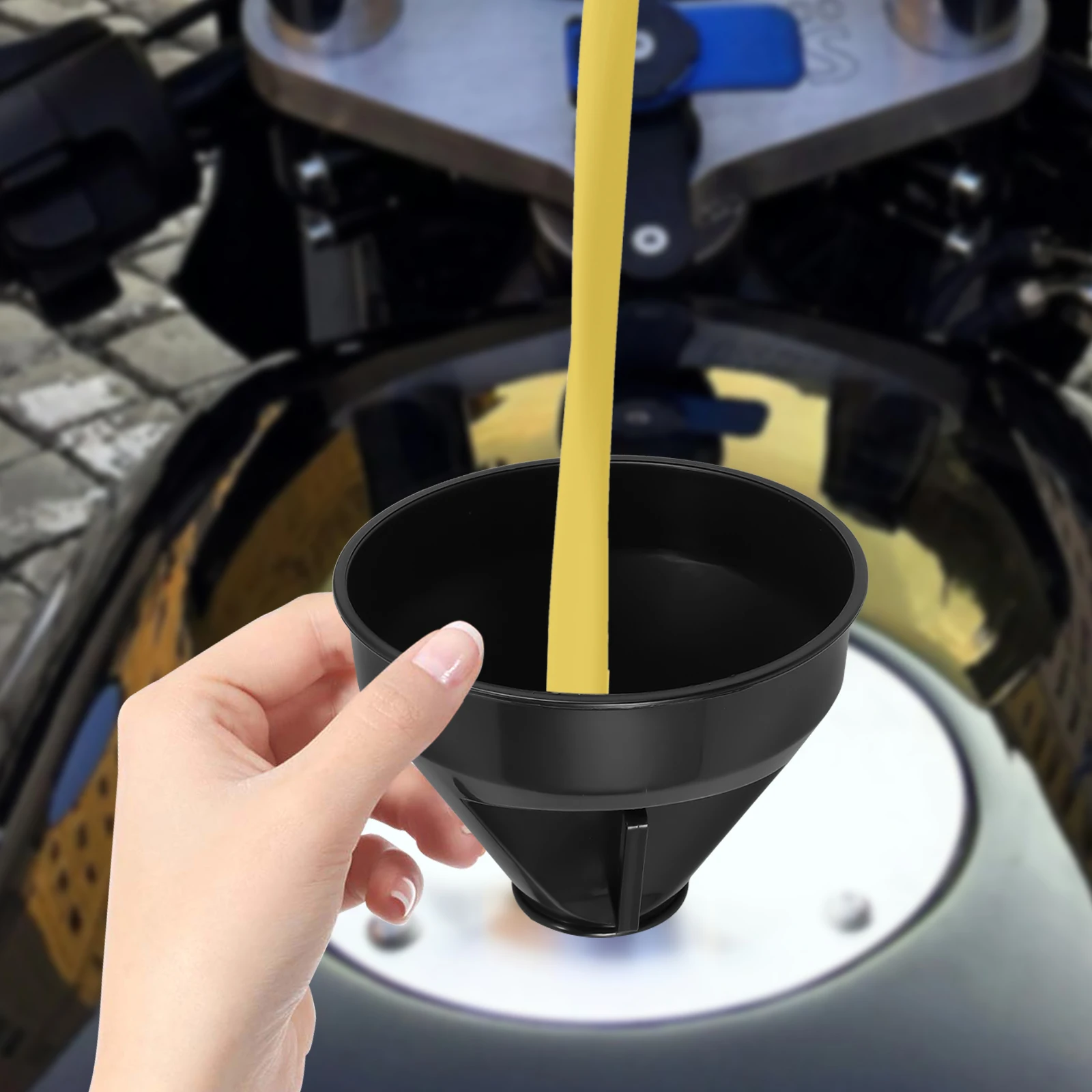 Curved Handle Fuel Funnel 130MM for Car Motorcycle SUV Emergency Oil Change Transmission Fluid Coolant Bottle Filling Tool
Curved Handle Fuel Funnel 130MM for Car Motorcycle SUV Emergency Oil Change Transmission Fluid Coolant Bottle Filling Tool