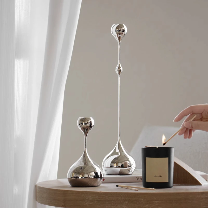 Silver metal candle holder premium light luxury decorative ornament living room dining table romantic home
Silver metal candle holder premium light luxury decorative ornament living room dining table romantic home