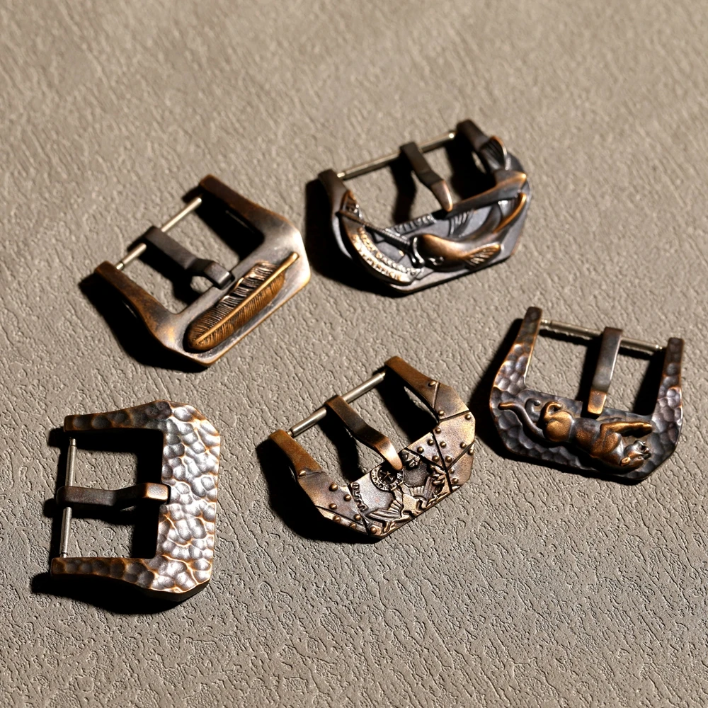 Бронзовая пряжка ручной работы CUNS8, высококачественная оксидированная, 20 мм, 22 мм, 24 мм, 26 мм, винтажный стиль, кожаный ремешок, пряжка, бронзовый аксессуар для часов
Бронзовая пряжка ручной работы CUNS8, высококачественная оксидированная, 20 мм, 22 мм, 24 мм, 26 мм, винтажный стиль, кожаный ремешок, пряжка, бронзовый аксессуар для часов