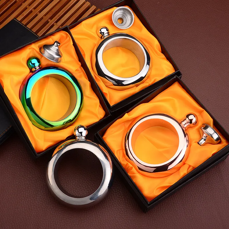 Creative Outdoor Bracelet Hip Flask 3.5oz 304 Stainless Steel Thickened Portable Wristband Mini Wine Flask Holiday Gift
Creative Outdoor Bracelet Hip Flask 3.5oz 304 Stainless Steel Thickened Portable Wristband Mini Wine Flask Holiday Gift