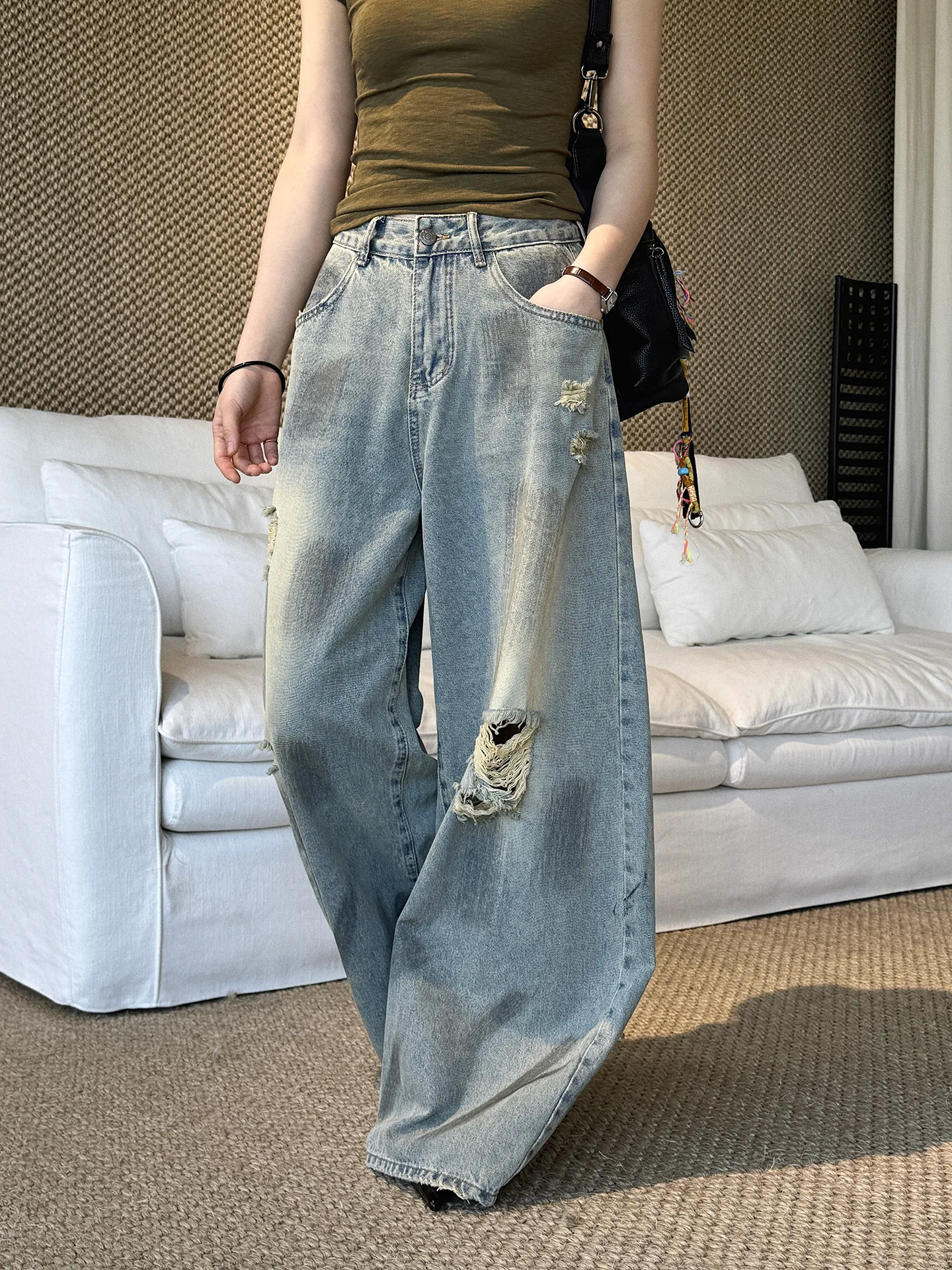 Summer new American retro distressed gradient jeans loose wide leg pants for women
Summer new American retro distressed gradient jeans loose wide leg pants for women