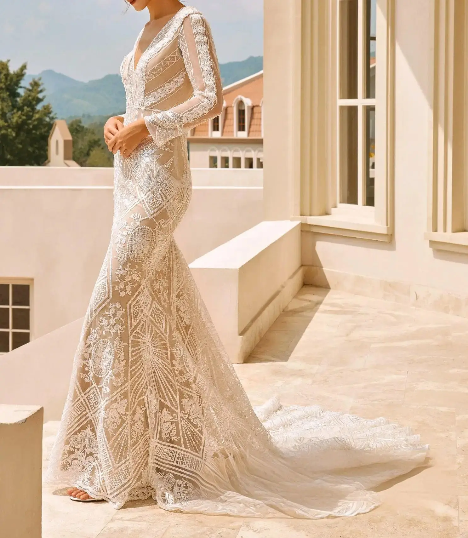 Sexy Modern Mermaid Beach Wedding Dress Long Sleeve V Neck Lace Sequins Beading Court Train Bridal Gown 2025 free customized
Sexy Modern Mermaid Beach Wedding Dress Long Sleeve V Neck Lace Sequins Beading Court Train Bridal Gown 2025 free customized