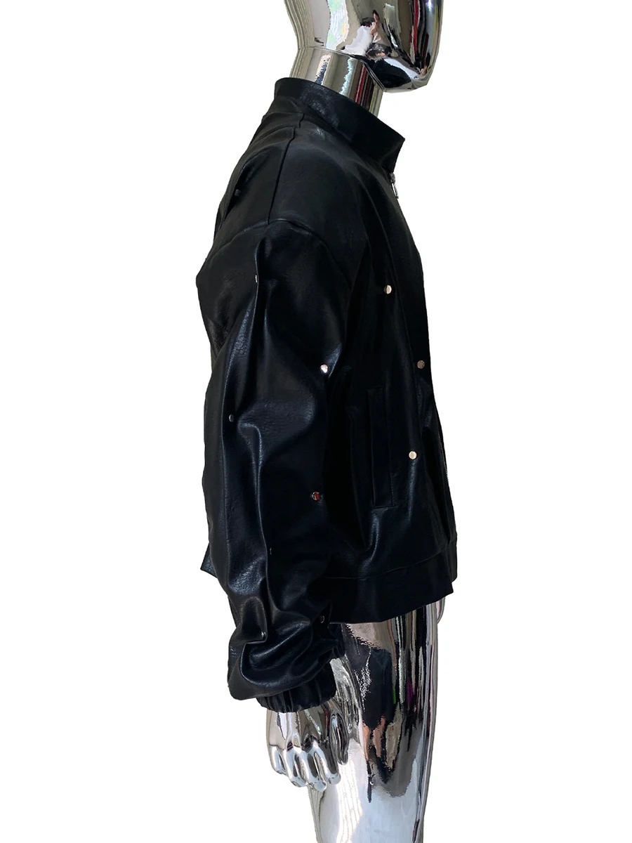 Spring Autumn Cool Short Black Ruched Stacked Pu Leather Jacket Men with Rivet Luxury Designer European Fashion Emo Clothes 2025
Spring Autumn Cool Short Black Ruched Stacked Pu Leather Jacket Men with Rivet Luxury Designer European Fashion Emo Clothes 2025