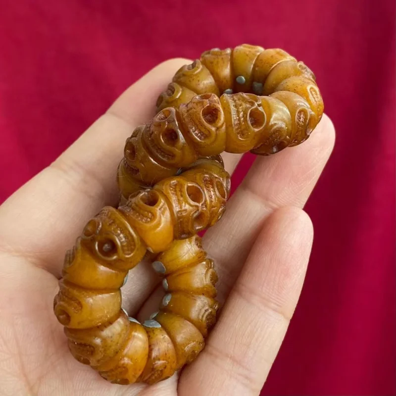 Traditional Tibetan-style vintage carved camel bone with inlaid agate, large intestine style DIY jewelry accessory bracelet
Traditional Tibetan-style vintage carved camel bone with inlaid agate, large intestine style DIY jewelry accessory bracelet