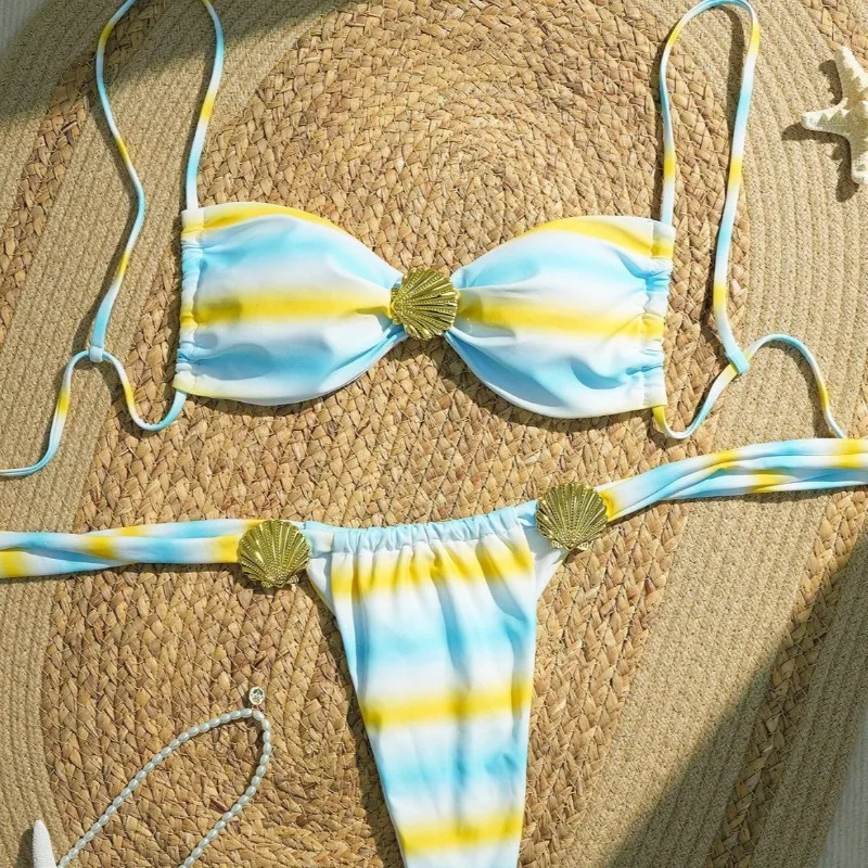 New Sexy Women Two Piece Bikini Set High Quality Tropical Print Swimwear Beach Swimsuit for Women
New Sexy Women Two Piece Bikini Set High Quality Tropical Print Swimwear Beach Swimsuit for Women