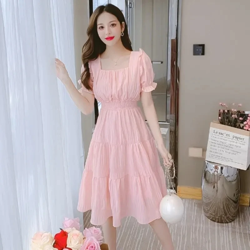 Dresses Womens 2025 Summer Korean Fashion Temperament Pullover Dresses Female Print Stitching Short-sleeve V-neck Long Skirt
Dresses Womens 2025 Summer Korean Fashion Temperament Pullover Dresses Female Print Stitching Short-sleeve V-neck Long Skirt