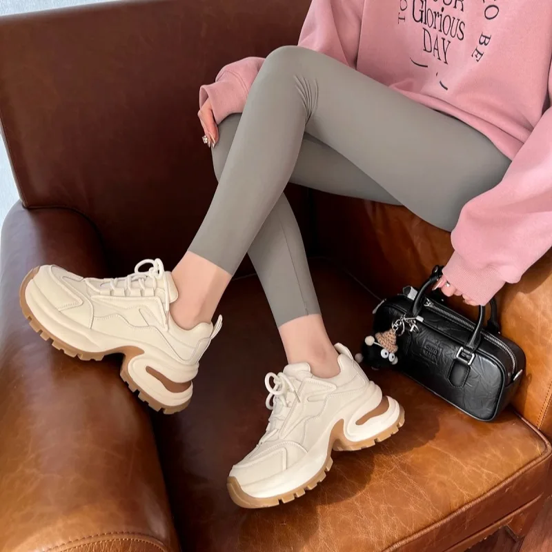 Casual Sport Flat Shoes Ladies soft Non-slip Sneakers Women Comfortable Fashion Platform White Sneaker 2025 Spring Autumn
Casual Sport Flat Shoes Ladies soft Non-slip Sneakers Women Comfortable Fashion Platform White Sneaker 2025 Spring Autumn