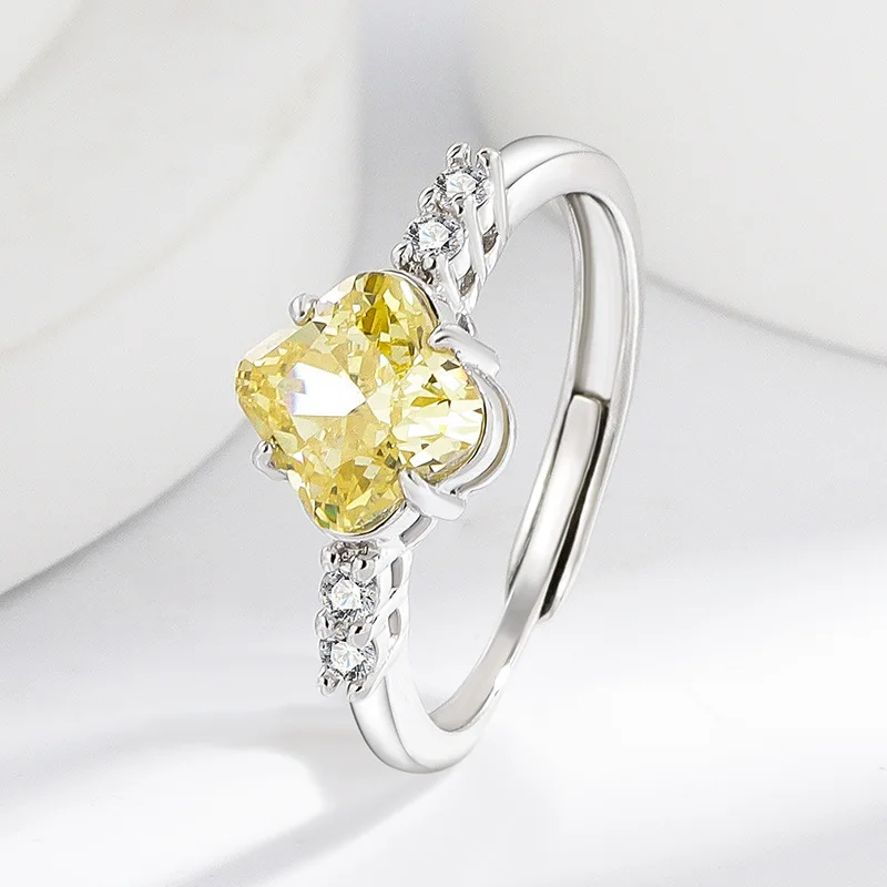 Luxury 925 Sterling Silver Fire Color Ice Flower Cut Four-leaf Clover Ring Adjustable Ring High-end Clear Crystal Jewelry
Luxury 925 Sterling Silver Fire Color Ice Flower Cut Four-leaf Clover Ring Adjustable Ring High-end Clear Crystal Jewelry