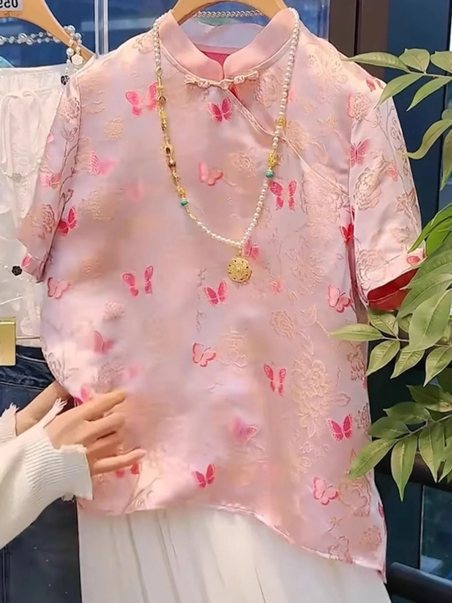 Ele Chinese Sle Stand Collar ort Sve Silk Satin Top Print Summer Faion Women's irt Korean Version St...
Ele Chinese Sle Stand Collar ort Sve Silk Satin Top Print Summer Faion Women's irt Korean Version St...