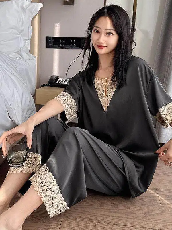 plus Size Ice Silk Lace Short Sleeve Sleepwear Set Women Summer Thin Casual Home Clothes Comfortable Loose Fit round Neck T-S...
plus Size Ice Silk Lace Short Sleeve Sleepwear Set Women Summer Thin Casual Home Clothes Comfortable Loose Fit round Neck T-S...