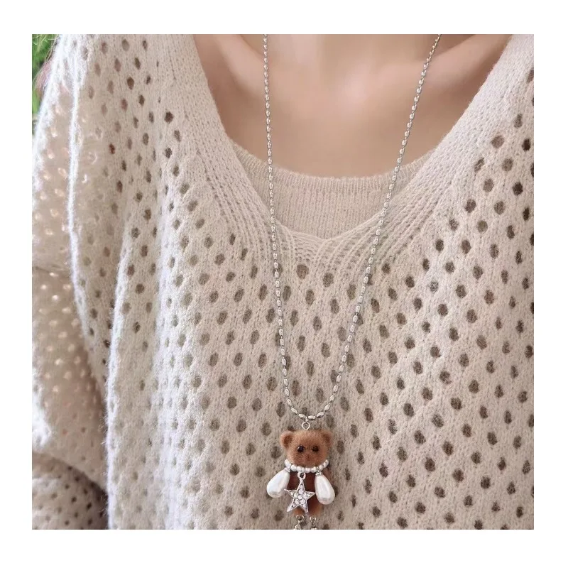 Korean Pearl Bear Pendant, Bow, Star Necklace, Women's High-end Light Luxury Sweater Chain, Niche Versatile Accessories
Korean Pearl Bear Pendant, Bow, Star Necklace, Women's High-end Light Luxury Sweater Chain, Niche Versatile Accessories