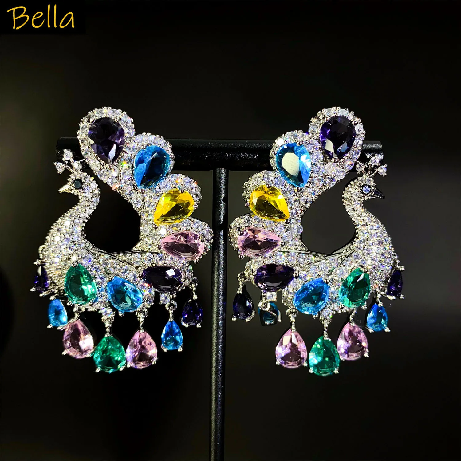 Luxury Peacock Earrings Green Teardrop Cubic Zirconia Sparkly Dangle Earrings for Women Wedding Party Prom Anniversary Gift
Luxury Peacock Earrings Green Teardrop Cubic Zirconia Sparkly Dangle Earrings for Women Wedding Party Prom Anniversary Gift