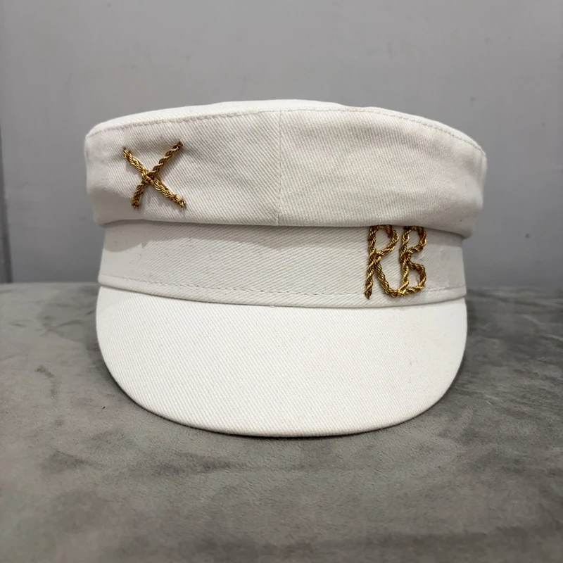 Unisex cotton Washed Flat Top Hat 2025 Casual Navy Cap Four Seasons Suitable for Men And Women
Unisex cotton Washed Flat Top Hat 2025 Casual Navy Cap Four Seasons Suitable for Men And Women