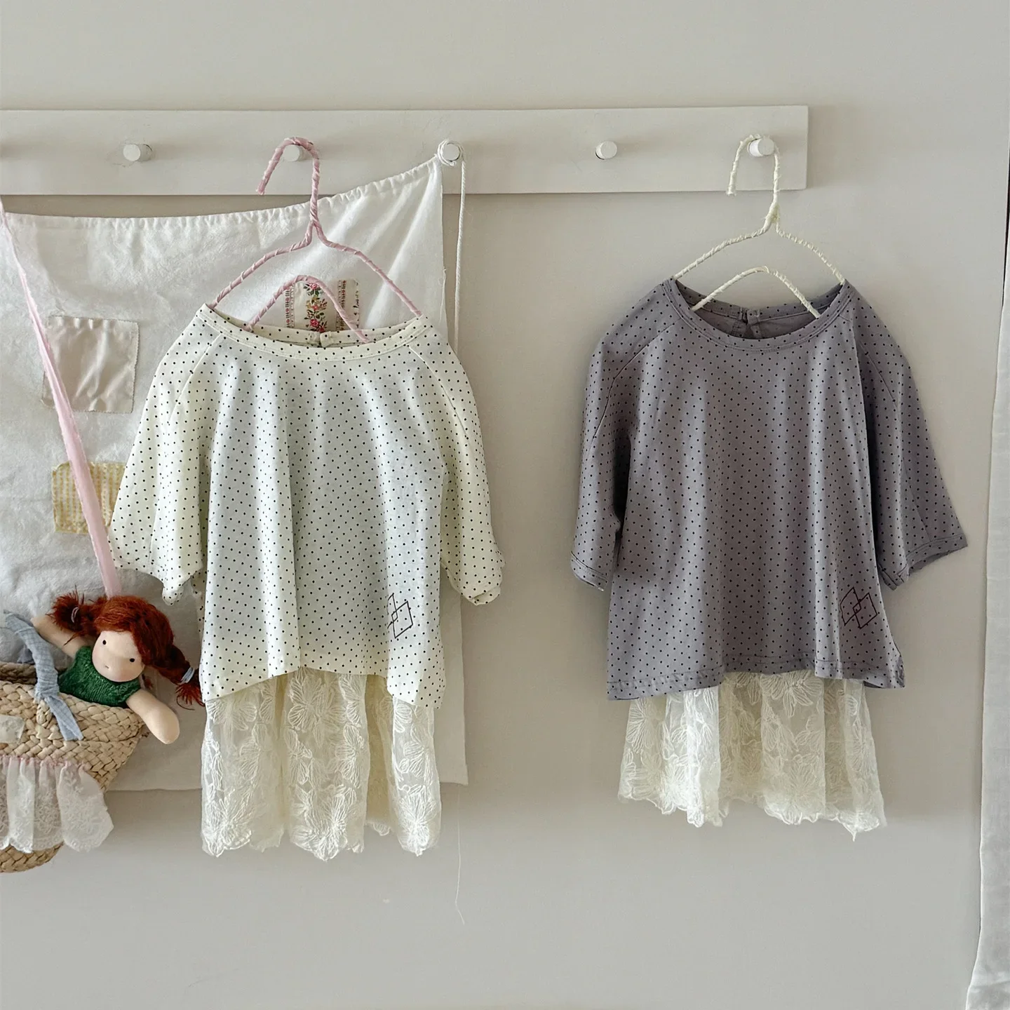 Childrens T-shirt 2025 Spring New Korean Fashion All-match Wave Point Loose Casual Round Neck Short Sleeve
Childrens T-shirt 2025 Spring New Korean Fashion All-match Wave Point Loose Casual Round Neck Short Sleeve