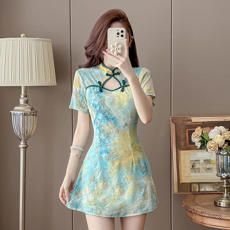 2026 Gradient Jacquard Cheongsam Dress+Shorts 2 Piece Set Women Vintage Chinese Style Short Length No Slit Summer Outfit
2026 Gradient Jacquard Cheongsam Dress+Shorts 2 Piece Set Women Vintage Chinese Style Short Length No Slit Summer Outfit