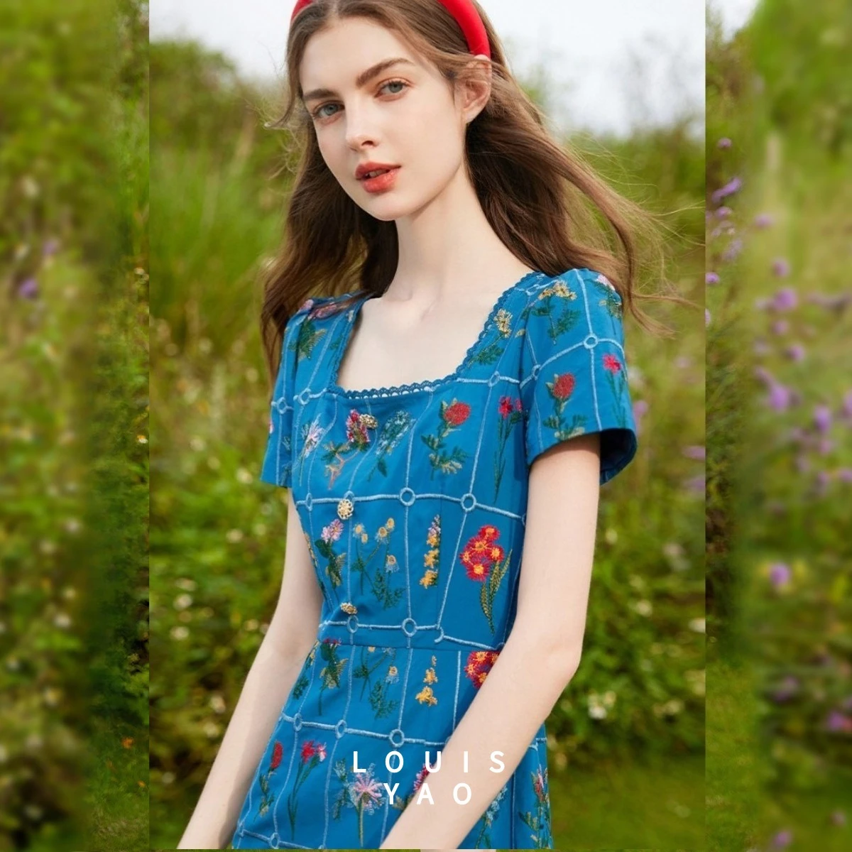 LOUISYAO 2026 Summer Retro Gentle Square Neck Dress Shoulder Contrast Embroidery Slim Women Dress
LOUISYAO 2026 Summer Retro Gentle Square Neck Dress Shoulder Contrast Embroidery Slim Women Dress