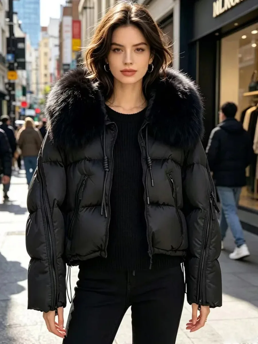 Puffer Jacket High Quality Women's Short Down Jacket with Fur Collar Luxury Winter Coat Slim Fit Lightweight Padding 2026 New
Puffer Jacket High Quality Women's Short Down Jacket with Fur Collar Luxury Winter Coat Slim Fit Lightweight Padding 2026 New