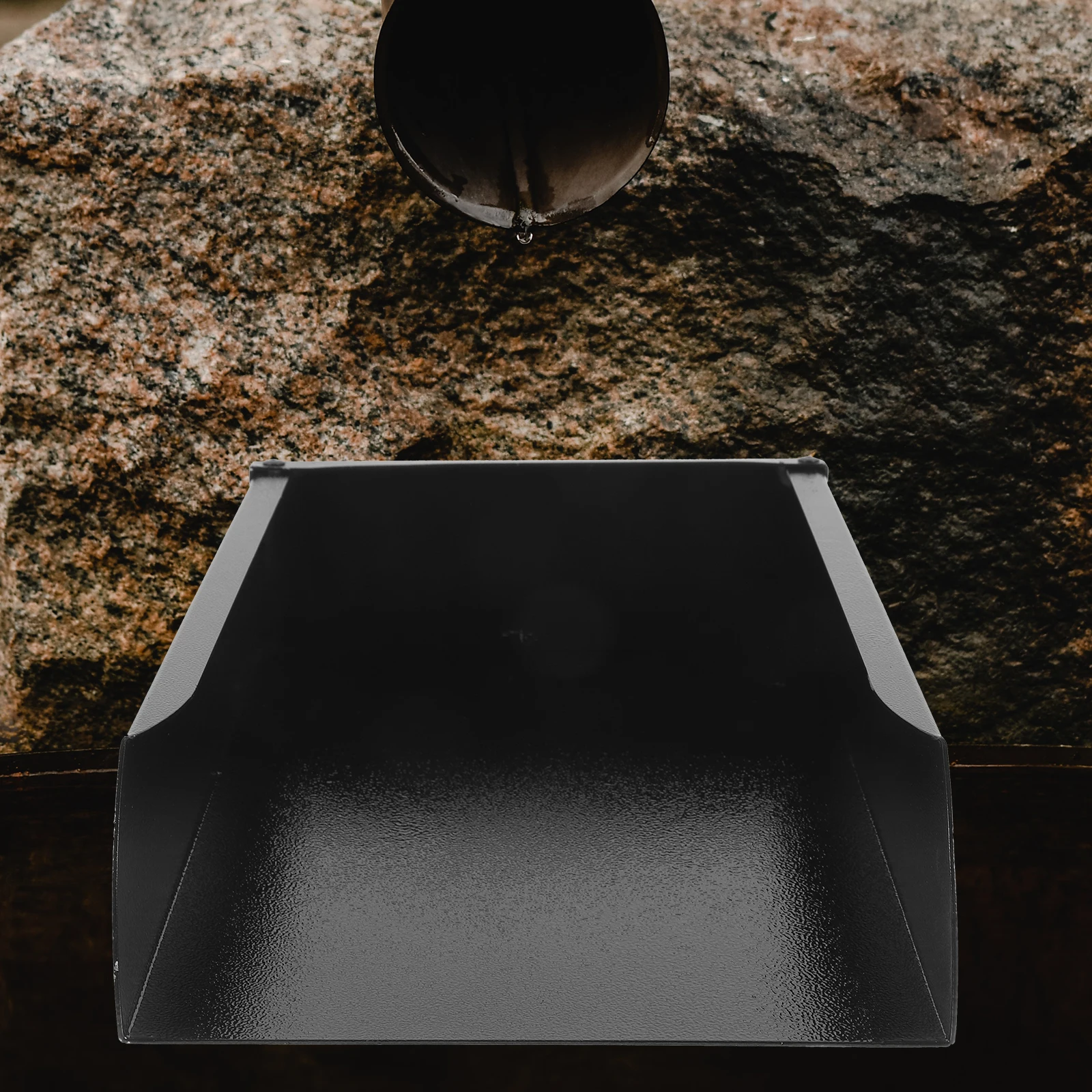 Aluminum Alloy Rainwater Gutter Bucket Large Capacity Dustpan Design Deep Gray 300x200x65 for Villa Building Outdoor Ground Rain
Aluminum Alloy Rainwater Gutter Bucket Large Capacity Dustpan Design Deep Gray 300x200x65 for Villa Building Outdoor Ground Rain