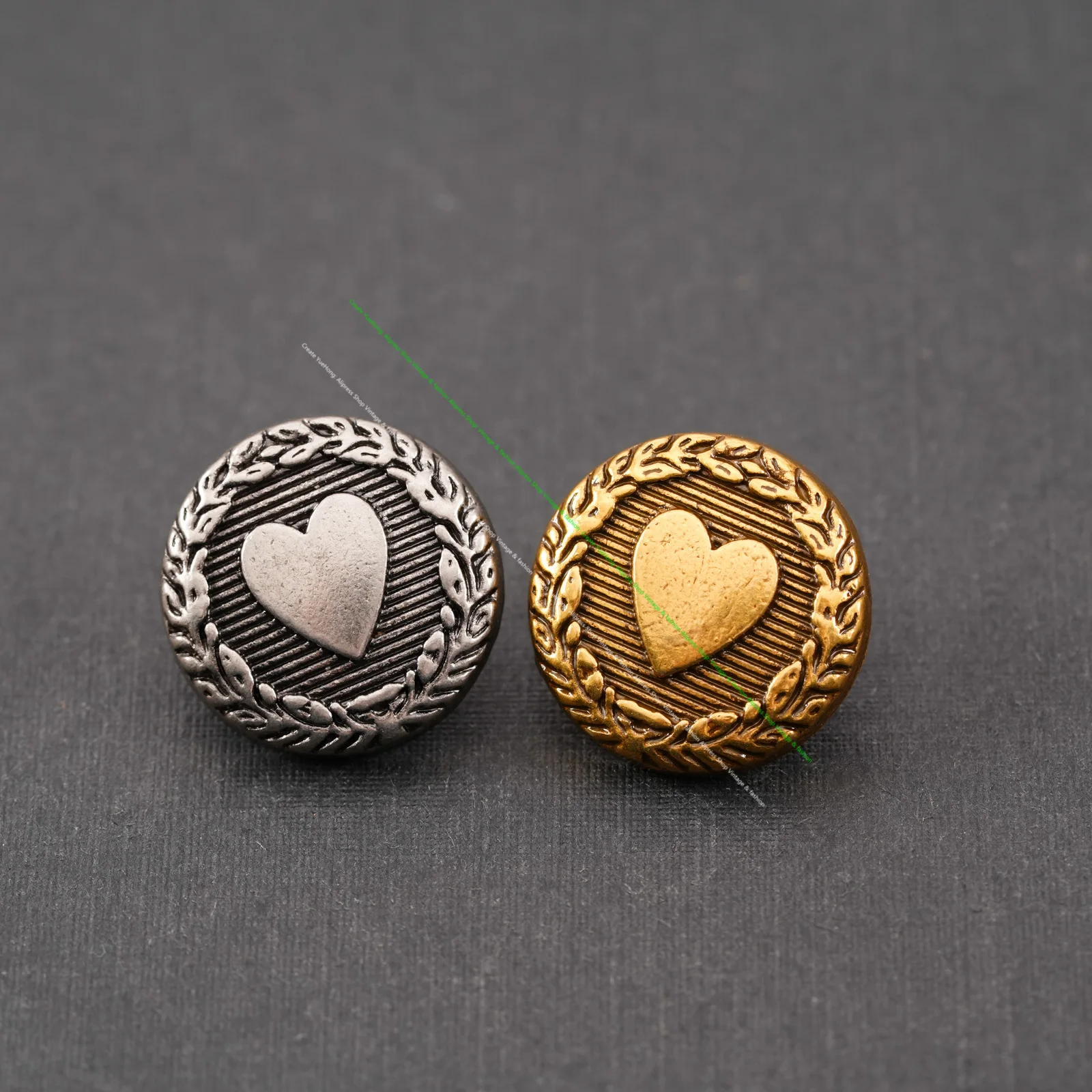 10pcs 18mm Antique Embossed Love Heart Laurel Wreath Design Leathercraft Belt Bag Decor Concho Set
10pcs 18mm Antique Embossed Love Heart Laurel Wreath Design Leathercraft Belt Bag Decor Concho Set