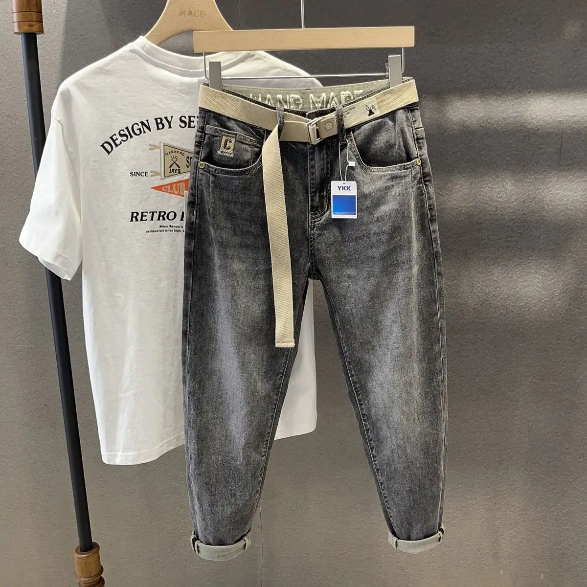 High-end 2026 Brand Man Luxury Tapered Jeans Men's Pants Slim-fitting Small Feet Elastic Autumn Winter New Handsome Men's Pants
High-end 2026 Brand Man Luxury Tapered Jeans Men's Pants Slim-fitting Small Feet Elastic Autumn Winter New Handsome Men's Pants