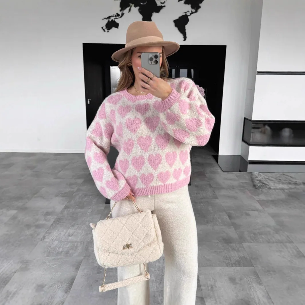 2025 Autumn Winter New Fashion Color-Block Heart Knitted Pullover Round Neck Casual Loose Commuter Women's Sweater
2025 Autumn Winter New Fashion Color-Block Heart Knitted Pullover Round Neck Casual Loose Commuter Women's Sweater
