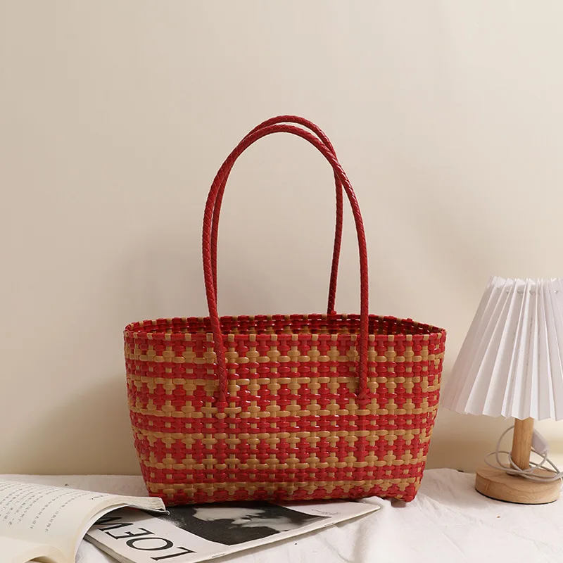 Ladies' picnic hollowed out plastic woven bag colorful beach vegetable basket one shoulder handbag minimalist grass woven bag
Ladies' picnic hollowed out plastic woven bag colorful beach vegetable basket one shoulder handbag minimalist grass woven bag