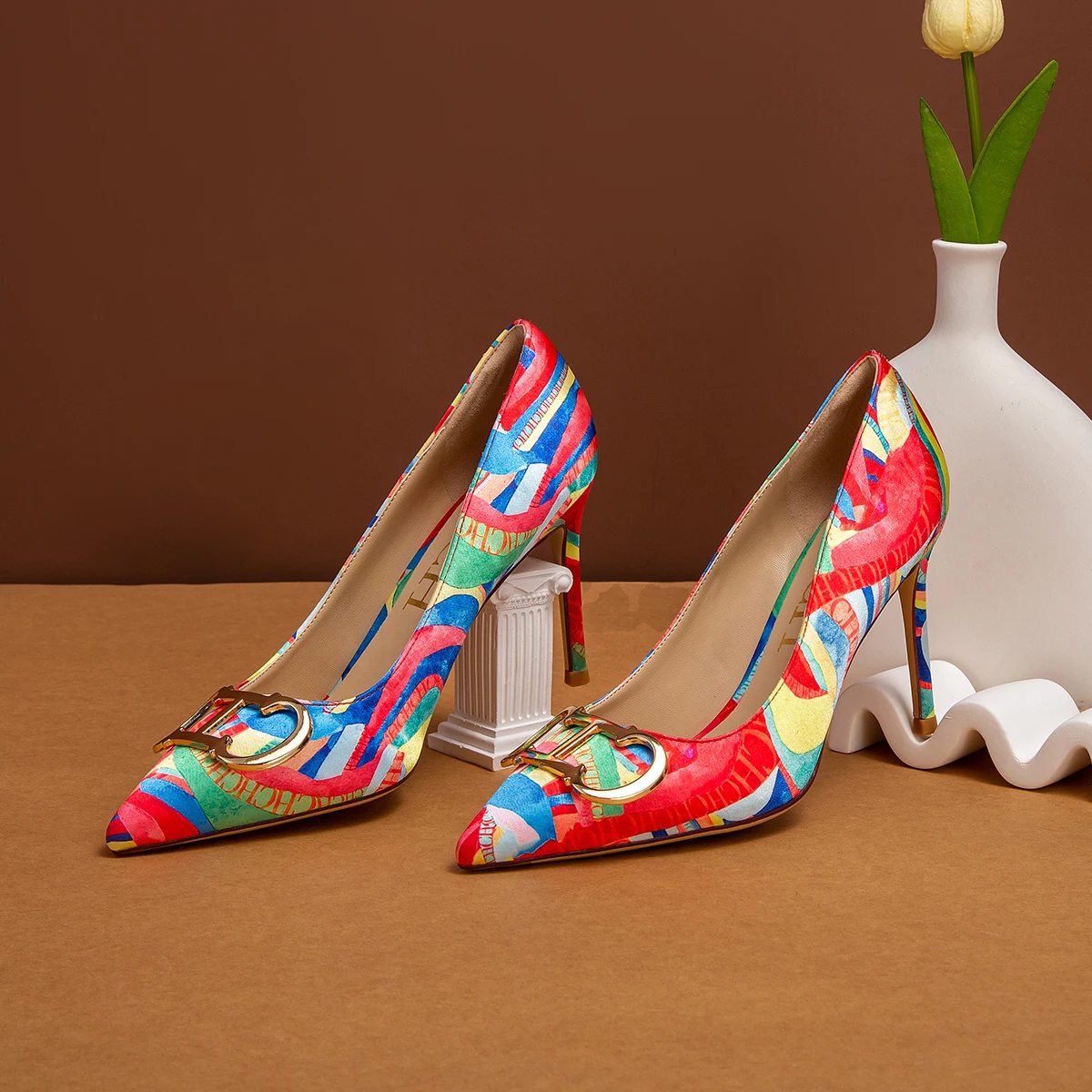 Fashionable Women's New High Heels with Luxurious Color Matching Design and Exquisite Color Contrast Versatile High Heels
Fashionable Women's New High Heels with Luxurious Color Matching Design and Exquisite Color Contrast Versatile High Heels
