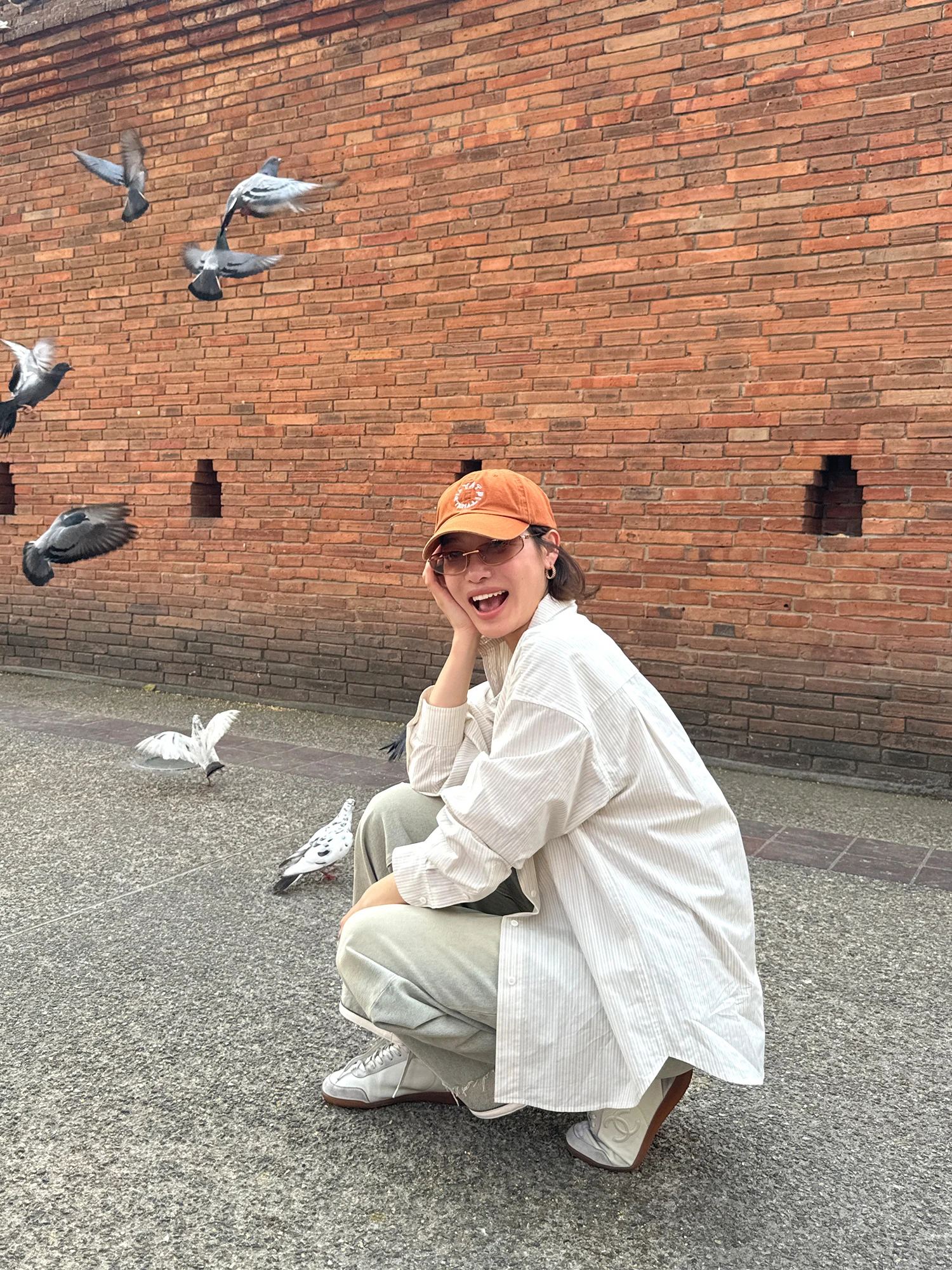 Женская рубашка в клетку, повседневная, с длинным рукавом, весна-лето, новый стиль, корейский ретро-стиль, с вертикальными полосками, защита от солнца, из чистого хлопка
Женская рубашка в клетку, повседневная, с длинным рукавом, весна-лето, новый стиль, корейский ретро-стиль, с вертикальными полосками, защита от солнца, из чистого хлопка