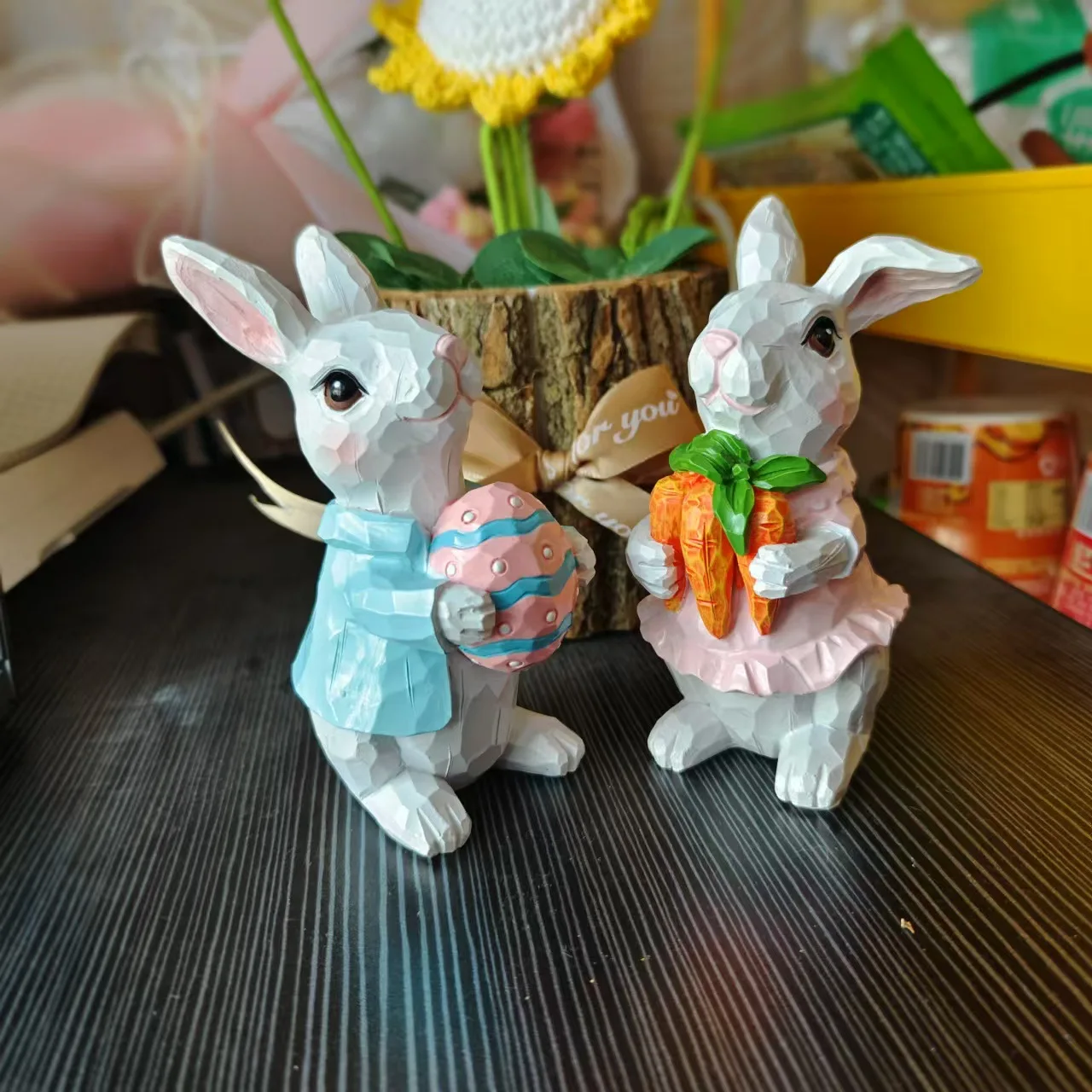 New Easter Rabbit Decoration Resin Couple Rabbit Statue Home Office Decoration Resin Crafts
New Easter Rabbit Decoration Resin Couple Rabbit Statue Home Office Decoration Resin Crafts