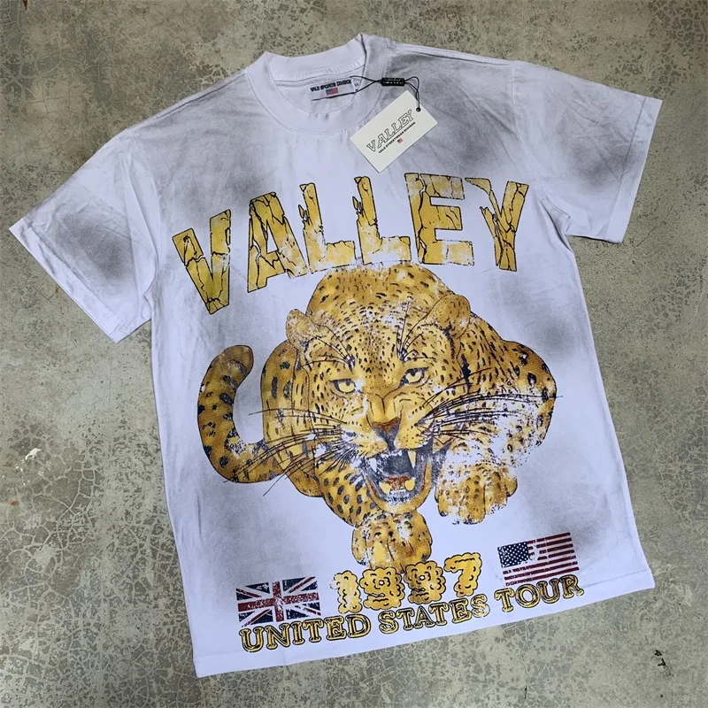 1997 Vale Tiger Print T Shirt White Washed Pure Cotton Men Women Retro Short Sleeve VALLEY T-Shirts
1997 Vale Tiger Print T Shirt White Washed Pure Cotton Men Women Retro Short Sleeve VALLEY T-Shirts