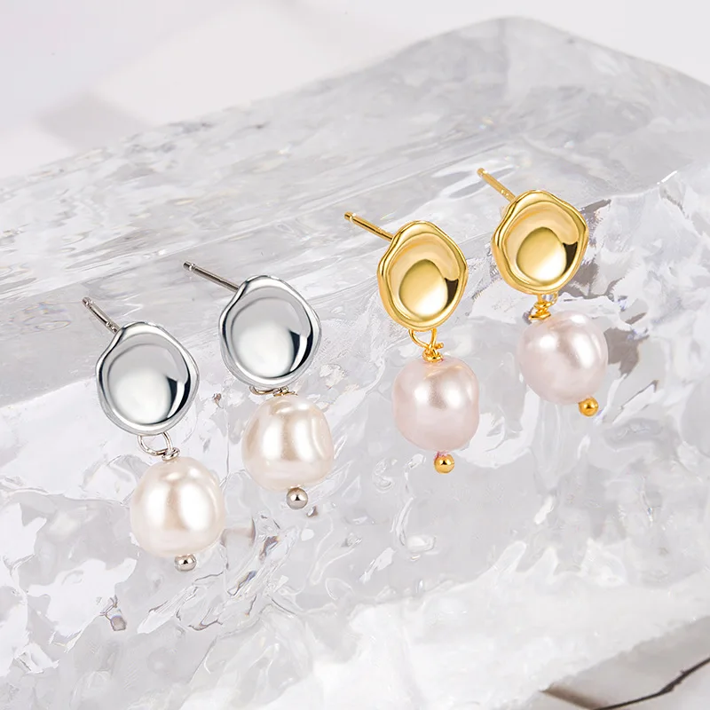 925 sterling silver minimalist natural pearl earrings, fashionable Korean simple and elegant metal texture fashionable jewelry,
925 sterling silver minimalist natural pearl earrings, fashionable Korean simple and elegant metal texture fashionable jewelry,