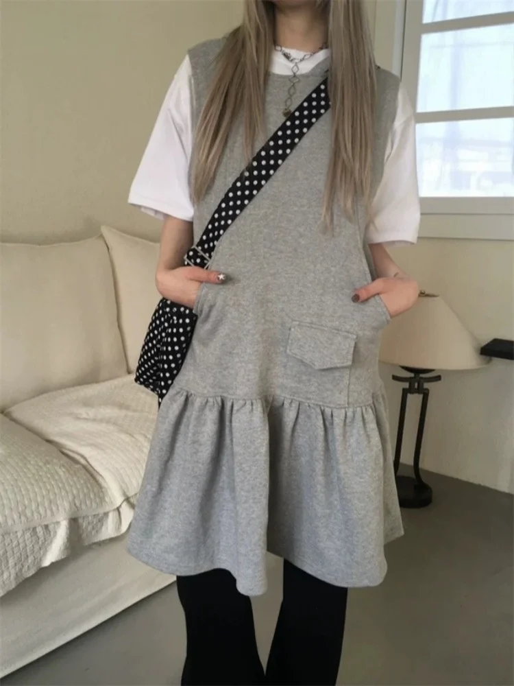 Loose Casual Hoodie Dress Women's Spring New Style Pocket Splicing Skirt Sleeveless Dress Campus Style Short Dress
Loose Casual Hoodie Dress Women's Spring New Style Pocket Splicing Skirt Sleeveless Dress Campus Style Short Dress