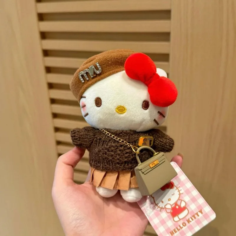 Новинка 2023 года, японская плюшевая кукла Sanrio Kawaii Hello Kitty, креативный рюкзак с подвеской, брелок, детский подарок на день рождения
Новинка 2023 года, японская плюшевая кукла Sanrio Kawaii Hello Kitty, креативный рюкзак с подвеской, брелок, детский подарок на день рождения