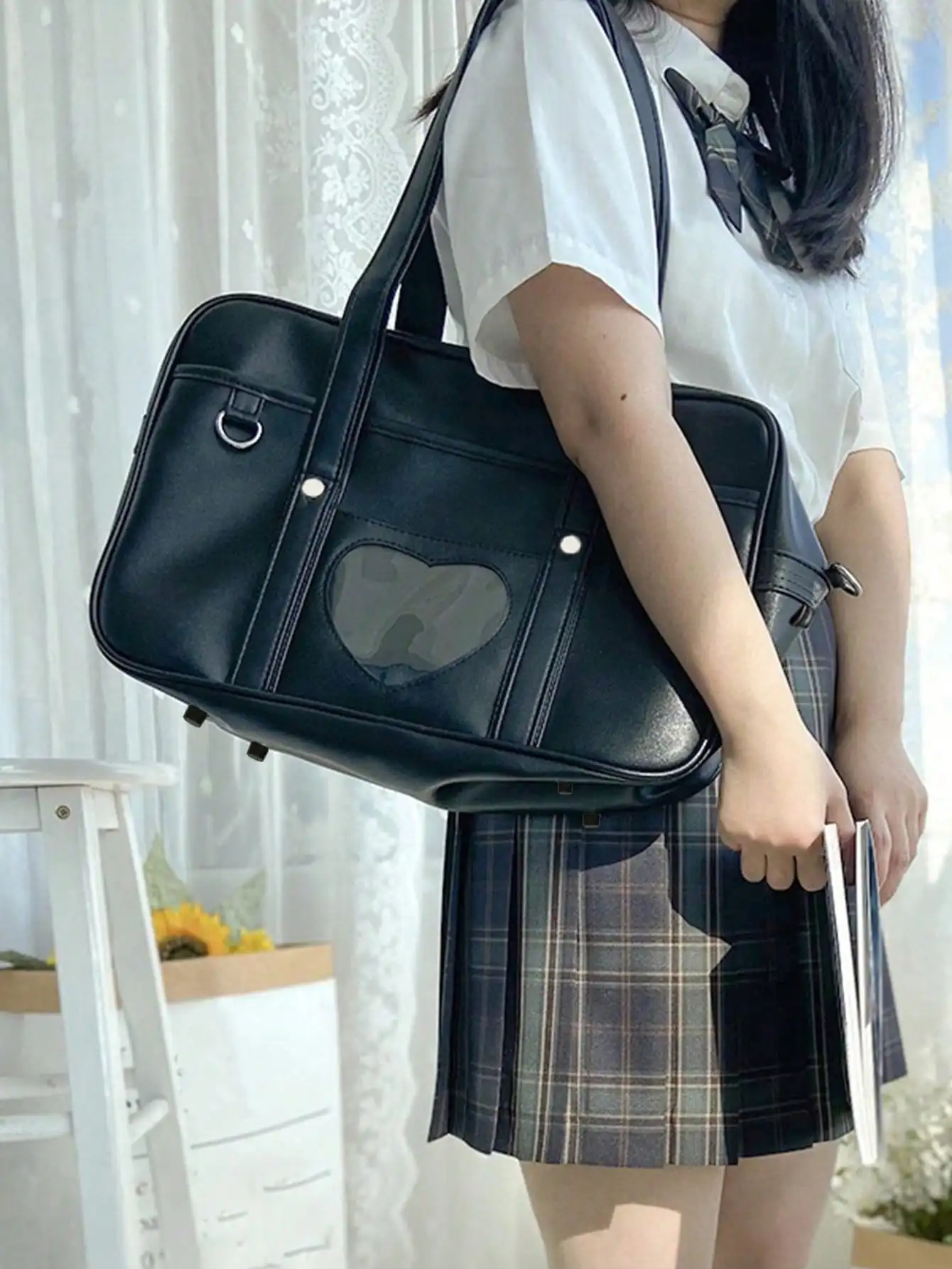 Stylish Japanese School Uniform Style Tote Bag, Versatile For Commuting, Laptop, Travel, Casual Wear, Minimalist Design, High-Quality Solid Color Large Capacity Women Shoulder Handbag
Stylish Japanese School Uniform Style Tote Bag, Versatile For Commuting, Laptop, Travel, Casual Wear, Minimalist Design, High-Quality Solid Color Large Capacity Women Shoulder Handbag