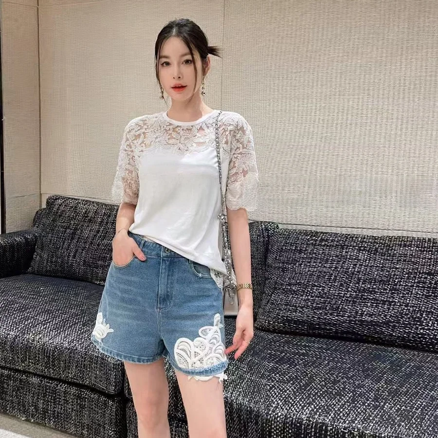 Elegant Lace Embroidered Short Sleeve T-Shirt Denim Blue Patchwork Slimming Jeans Short Pants Summer Fashion Ladies' Tops
Elegant Lace Embroidered Short Sleeve T-Shirt Denim Blue Patchwork Slimming Jeans Short Pants Summer Fashion Ladies' Tops