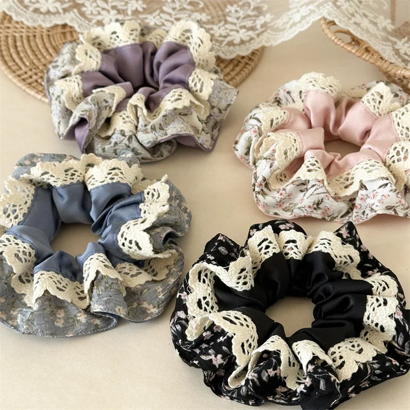 Elegant and Exquisite Lace Fabric Pleated Headband for Women Sweet and Cute Ponytail Headband Fashion Versatile Hair Accessory
Elegant and Exquisite Lace Fabric Pleated Headband for Women Sweet and Cute Ponytail Headband Fashion Versatile Hair Accessory