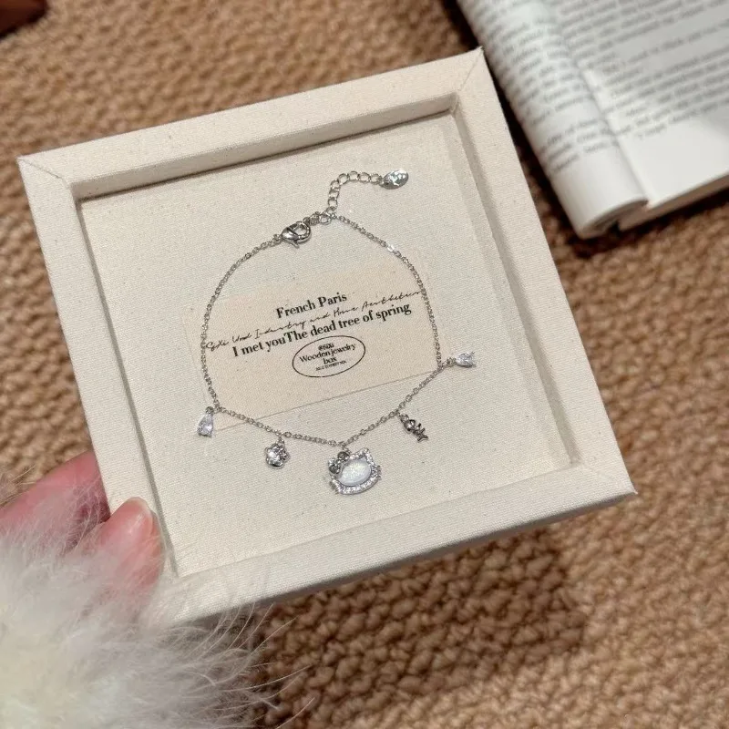 Cat Bracelet Natural Zircon Fashion Light Luxury Jewelry Niche Versatile Exquisite Korean Version Simple Cute Kitten Bracelet
Cat Bracelet Natural Zircon Fashion Light Luxury Jewelry Niche Versatile Exquisite Korean Version Simple Cute Kitten Bracelet