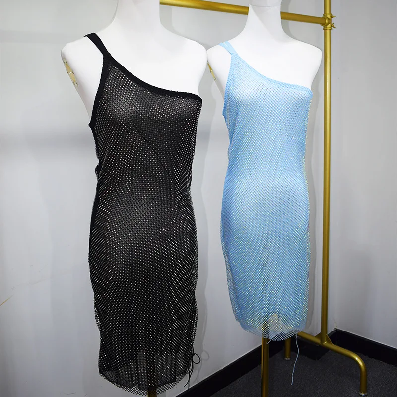 Women's European and American Sexy Hollow Flash Diamond Dress Shiny Nightclub Slanted Shoulder Dress Long Skirt Female
Women's European and American Sexy Hollow Flash Diamond Dress Shiny Nightclub Slanted Shoulder Dress Long Skirt Female