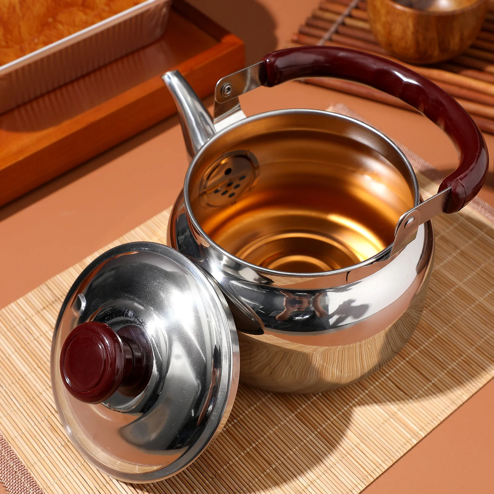 1000ml Stainless Steel Whistling Kettle Heat Resistant Household Tea Kettle for Stove Top Induction Gas Cooker 
1000ml Stainless Steel Whistling Kettle Heat Resistant Household Tea Kettle for Stove Top Induction Gas Cooker