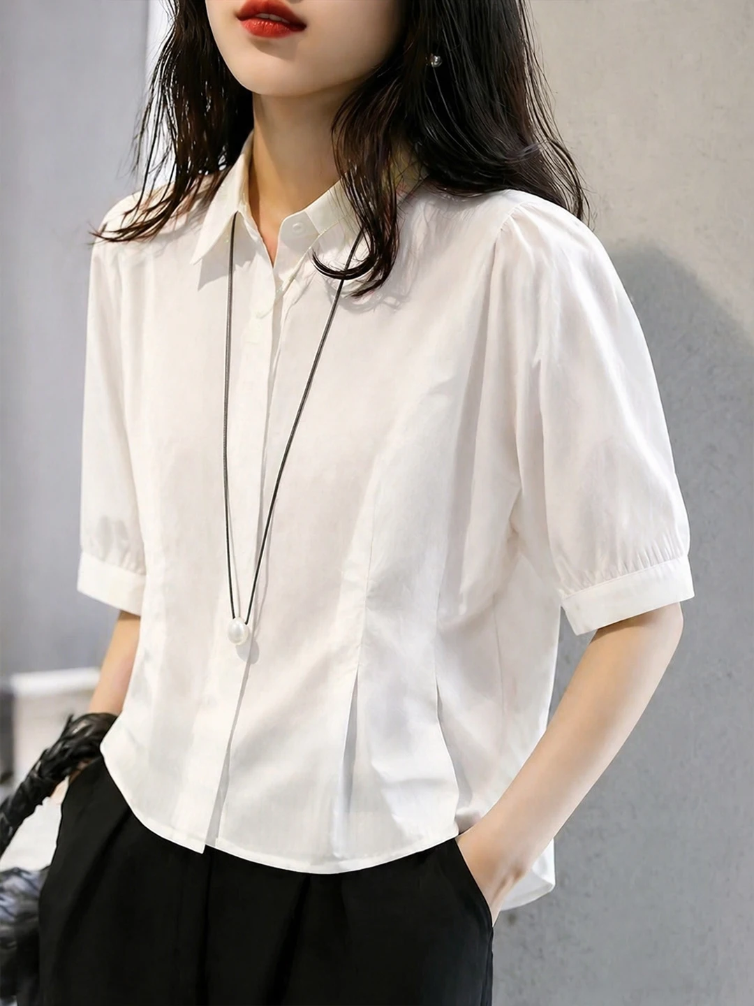 Chic White Short Sleeve Neck Shirt Women's Commute Style Versatile Fashionable Anti-Aging Design Summer 2026
Chic White Short Sleeve Neck Shirt Women's Commute Style Versatile Fashionable Anti-Aging Design Summer 2026
