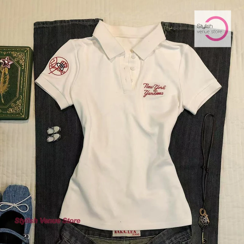 American white letter embroidered short-sleeved T-shirt female summer new spice girl POLO collar Joker shoulder slim waist top
American white letter embroidered short-sleeved T-shirt female summer new spice girl POLO collar Joker shoulder slim waist top