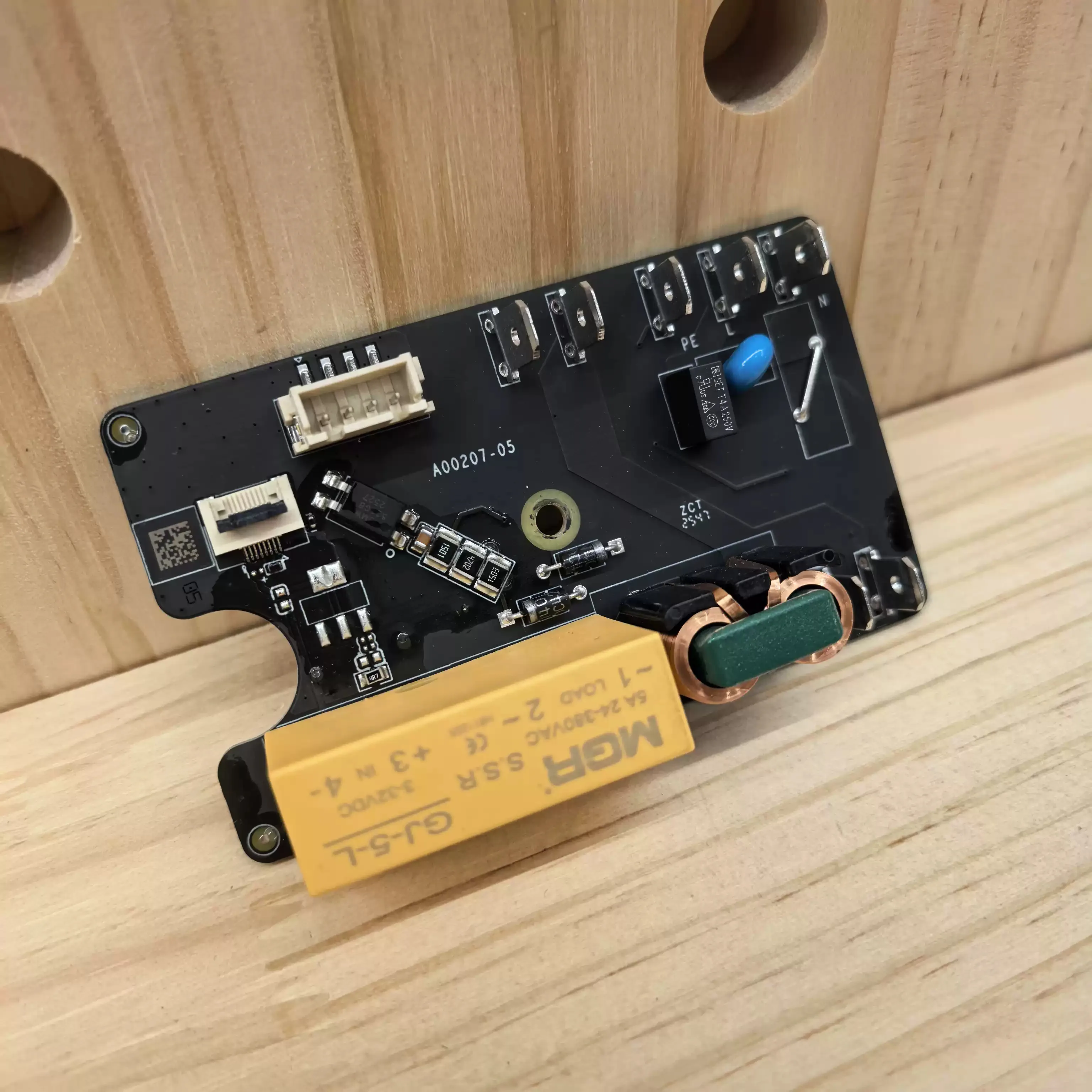Suitable for Tuozhu A13D printer AC board, hot bed power supply board, AC power supply module accessories, 3D printer accessorie
Suitable for Tuozhu A13D printer AC board, hot bed power supply board, AC power supply module accessories, 3D printer accessorie