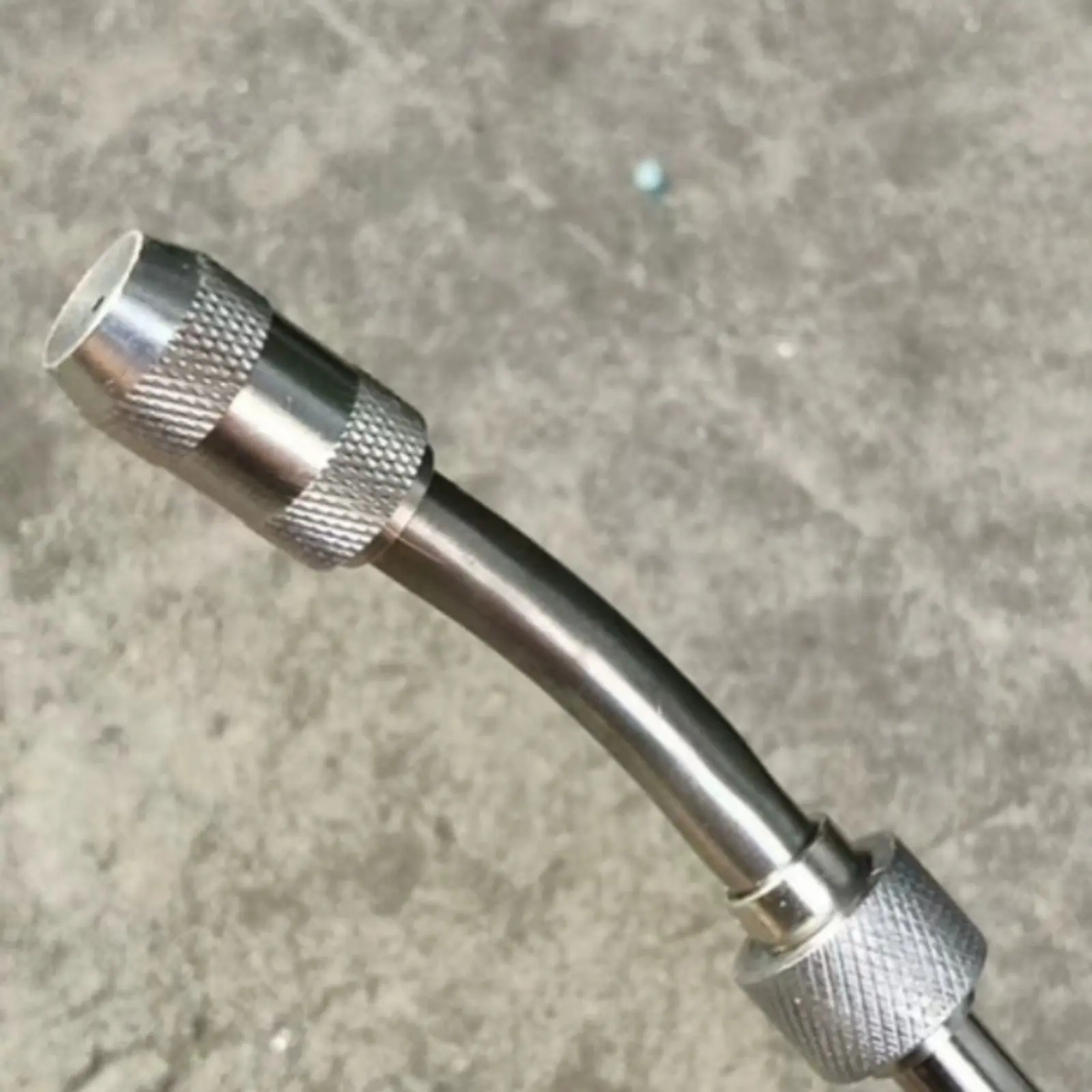 Car Wash Spray Non-Slip Grip Adjustable Spray Tip Spray High Pressure Water Rod Safety Lever Lock for Driveway Washing
Car Wash Spray Non-Slip Grip Adjustable Spray Tip Spray High Pressure Water Rod Safety Lever Lock for Driveway Washing
